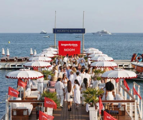 WHITE PARTY - June 09